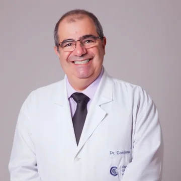 Dr. Marcos Emilio Kuschnaroff Contreras